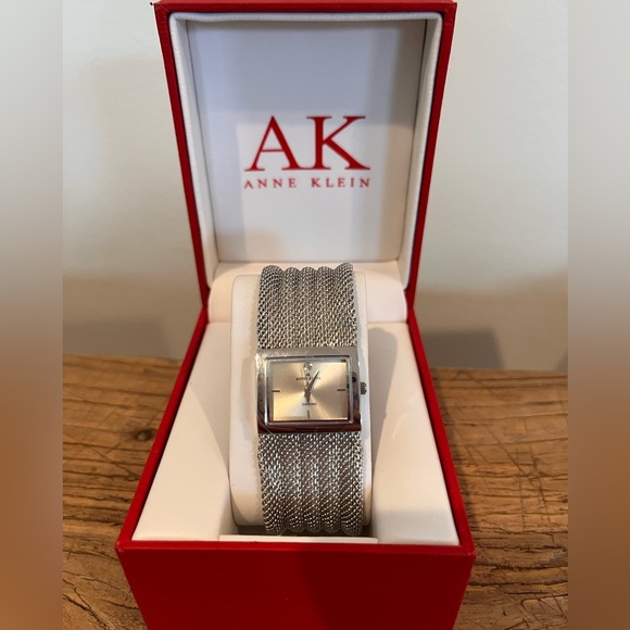 NWT Anne Klein Diamond Accent Watch - Picture 1 of 8